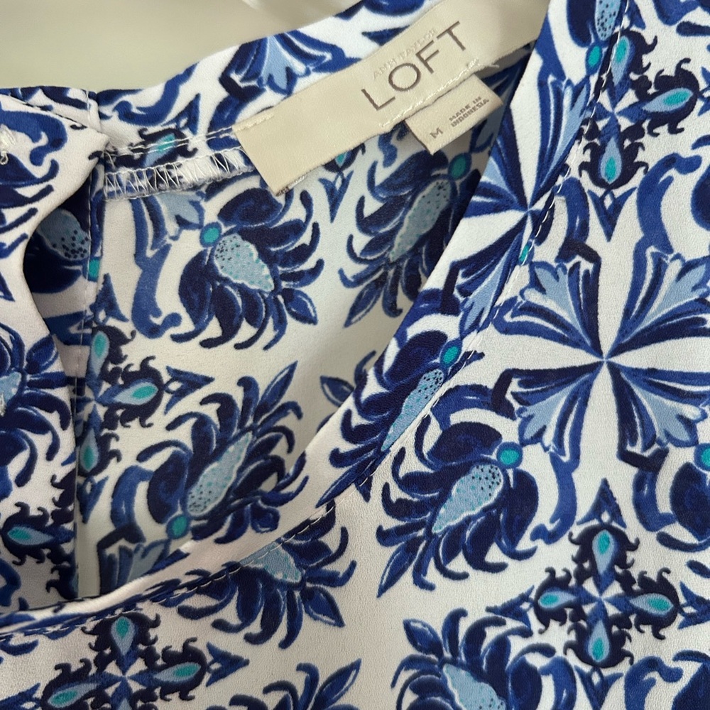 LOFT Blue and White Short Sleeve Blouse - Picture 2 of 3